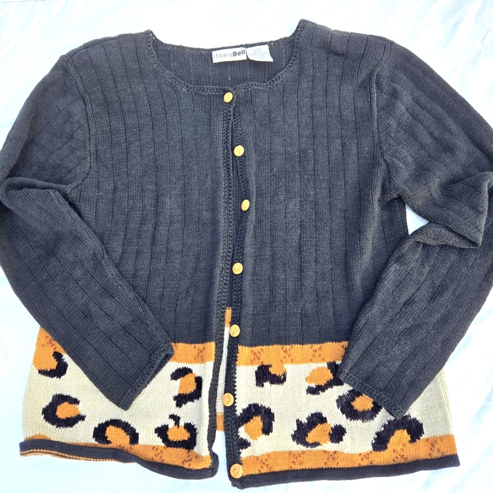 Delores Bell Cardigan Sweater Crewneck Long-sleeved Size L Black with Animal